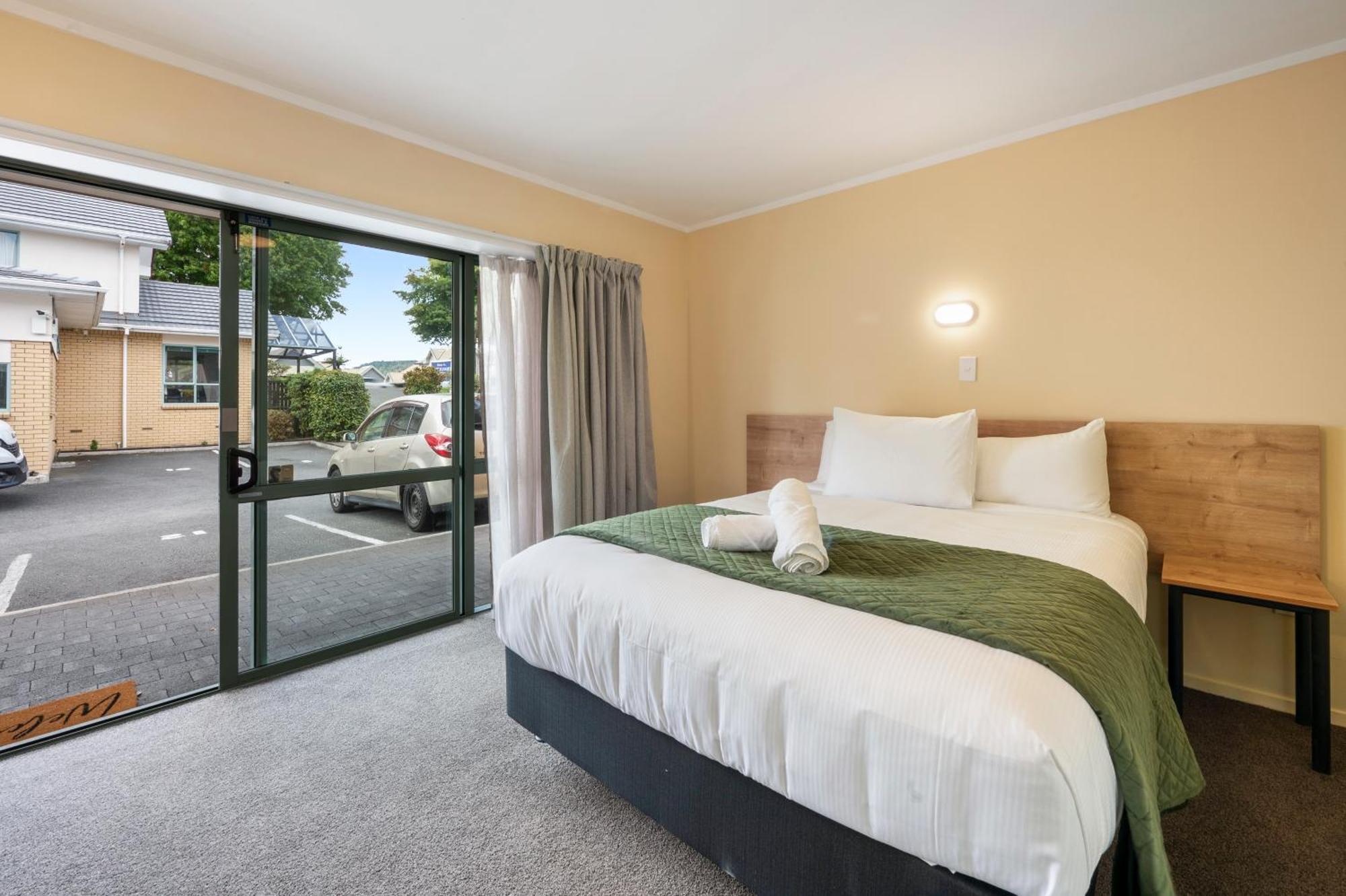 Fenton Court Motel Rotorua Buitenkant foto